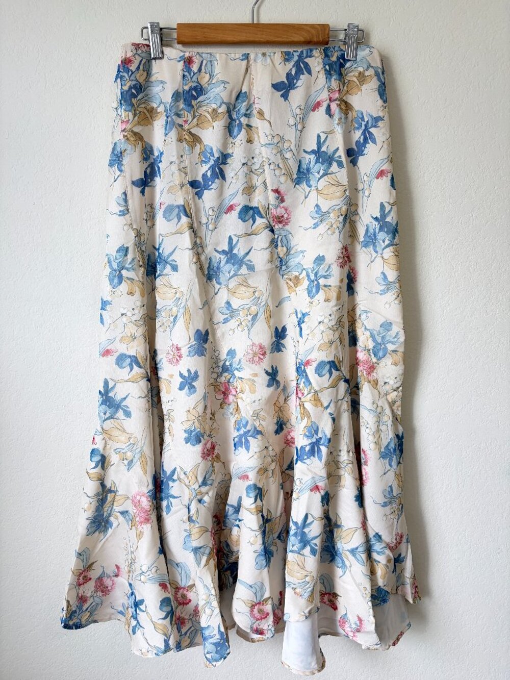 New Tuckernuck Skirt Womens Large Cream Blue Cosmos Floral Flirty Mallory Maxi L
